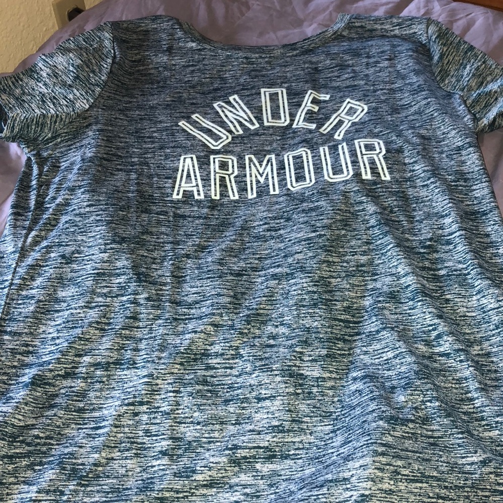 Under Armour t-shirt